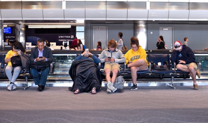Why it's time to take warnings about using public Wi-Fi, in places like airports, seriously