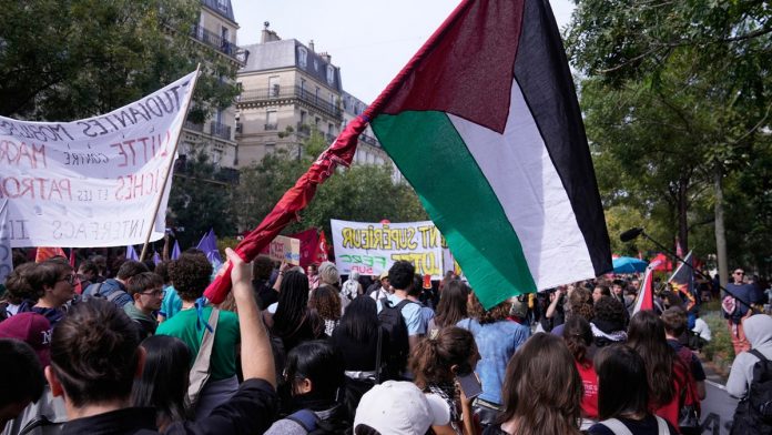 Thousands of protesters prompt world-famous landmark to close its doors on tourists
