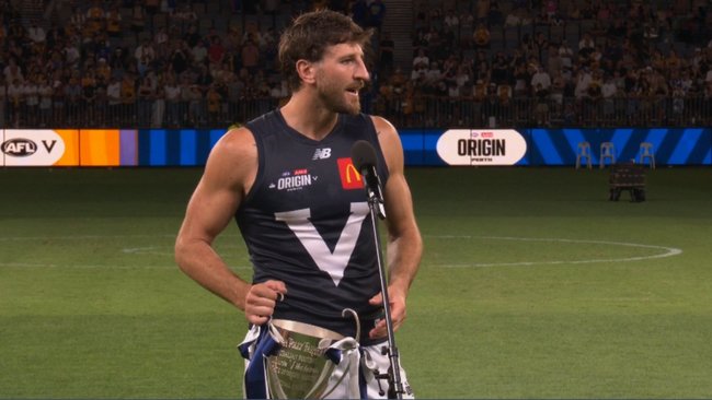 Marcus Bontempelli gives classy nod to EJ Whitten after leading Victoria to Origin win over Western Australia