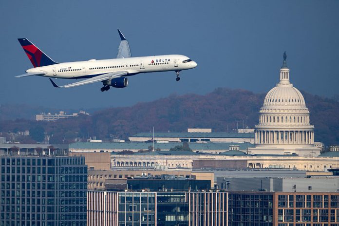 Delta suspends 'specialty services' perk for members of Congress, cites DHS shutdown