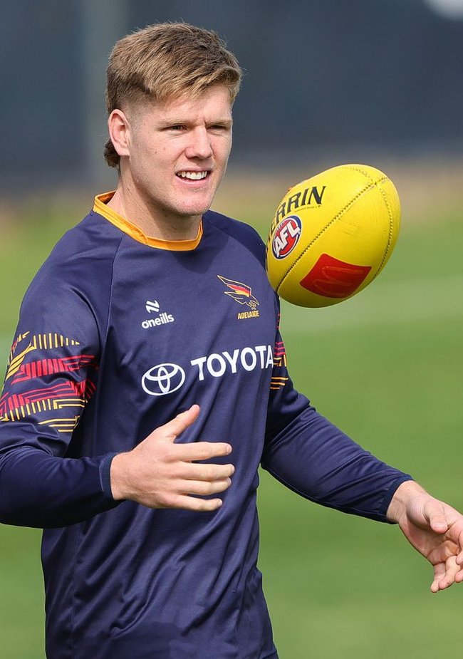 AFL world in disbelief as Adelaide reject North Melbourne’s huge offer for Nick Murray
