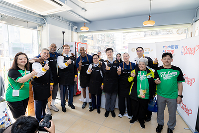 Sands China Joins Hands with NBA Legend to Distribute Boxed Lunches to the Macao Community